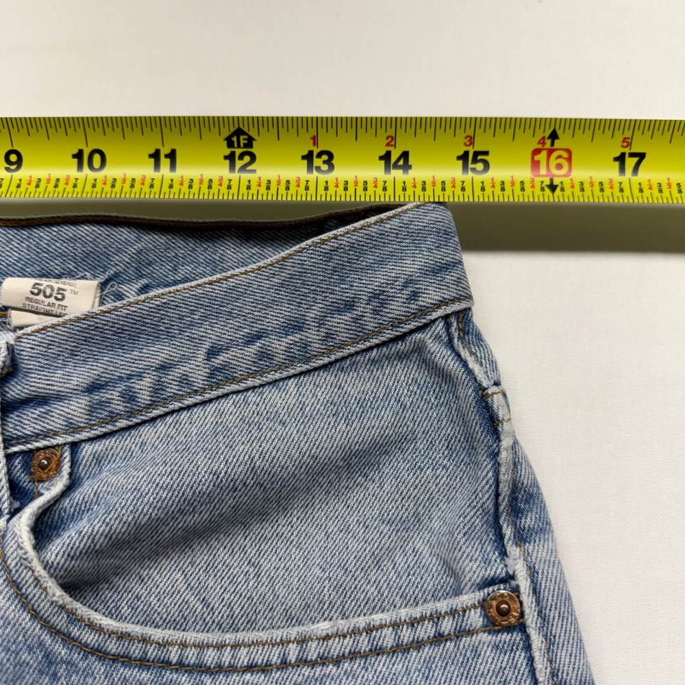Levi's 505 Jeans 32x32 Light Wash Straight Leg Vintage Fade Distressed Y2K - Picture 10 of 11